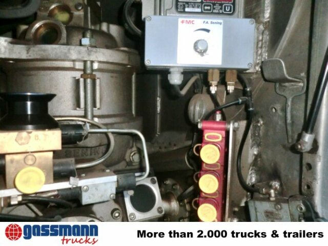 Mercedes-Benz SK 1824 L 4x2, Esterer Tankaufbau ca. 13.100l, 2 - Camión cisterna: foto 3 Mercedes-Benz SK 1824 L 4x2, Esterer Tankaufbau ca. 13.100l, 2 - Camión cisterna: foto 3