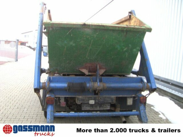 Mitsubishi Canter 4x2 - Camión portacontenedor de cadenas: foto 3 Mitsubishi Canter 4x2 - Camión portacontenedor de cadenas: foto 3