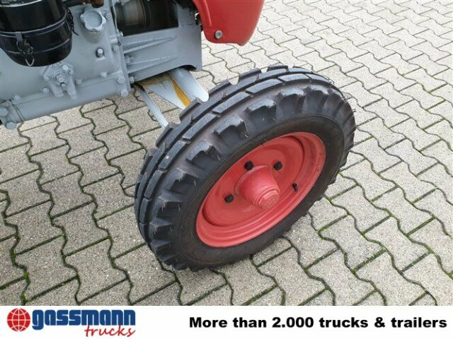 Traktor DL25 - Tractor: foto 4 Traktor DL25 - Tractor: foto 4