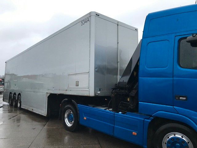 Langendorf Doppeldecker-Rennanhänger mit Hebebühne - Semirremolque caja cerrada: foto 2 Langendorf Doppeldecker-Rennanhänger mit Hebebühne - Semirremolque caja cerrada: foto 2