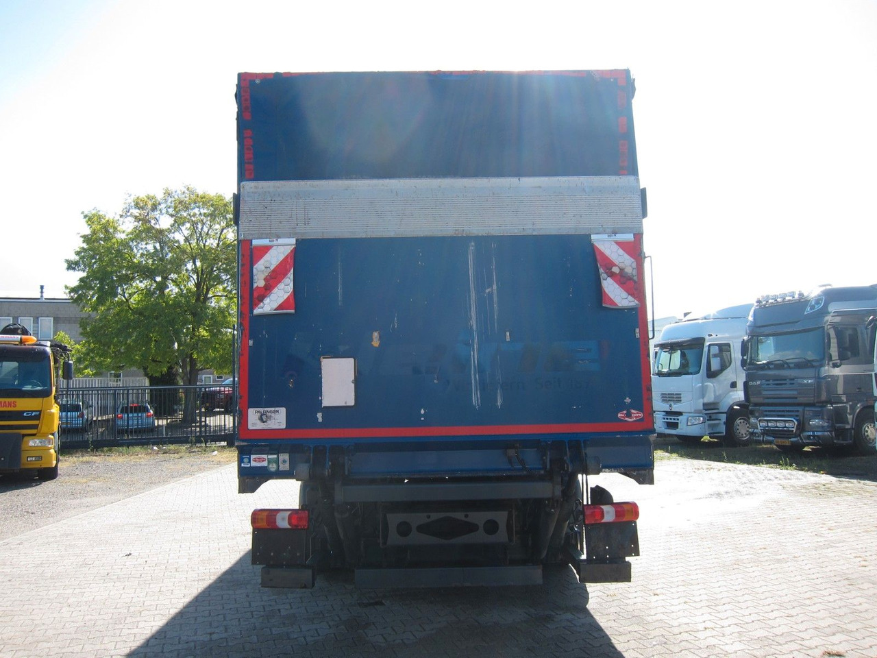 Mercedes-Benz Atego 1521 L Bordwande LBW 338tkm E6 - Camión lona: foto 4 Mercedes-Benz Atego 1521 L Bordwande LBW 338tkm E6 - Camión lona: foto 4