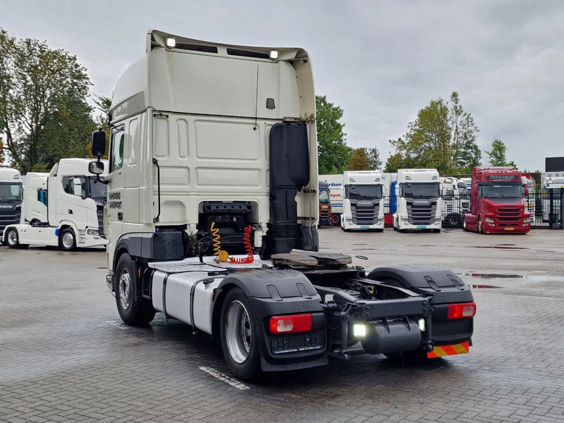 DAF XF 480 SuperSpaceCab - Custom interior - Night clima - TV - Fridge - 580Tkm - Cabeza tractora: foto 5 DAF XF 480 SuperSpaceCab - Custom interior - Night clima - TV - Fridge - 580Tkm - Cabeza tractora: foto 5