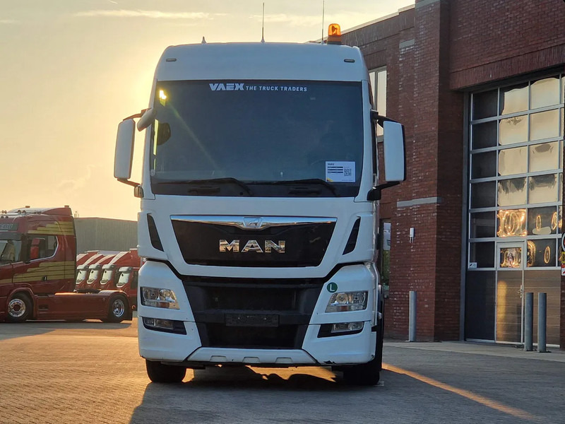 MAN TGX 18.480 4x2 - Intarder/Retarder - PTO/Hydraulic - Euro 6 - Cabeza tractora: foto 2 MAN TGX 18.480 4x2 - Intarder/Retarder - PTO/Hydraulic - Euro 6 - Cabeza tractora: foto 2
