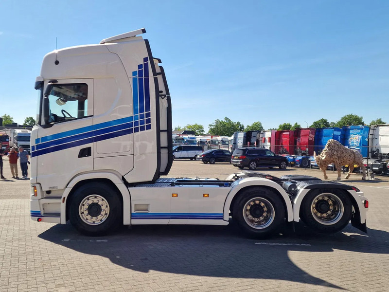 Scania S500 NGS Highline 6x2 - Retarder - Full air - Leather - Led - 2x tank - Cabeza tractora: foto 4 Scania S500 NGS Highline 6x2 - Retarder - Full air - Leather - Led - 2x tank - Cabeza tractora: foto 4