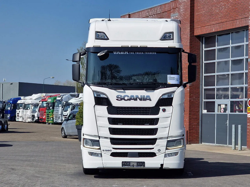 Scania S580 V8 NGS Highline 6x2 - Retarder - Full air - 3.15 WB - Navi - Led - Cabeza tractora: foto 2 Scania S580 V8 NGS Highline 6x2 - Retarder - Full air - 3.15 WB - Navi - Led - Cabeza tractora: foto 2