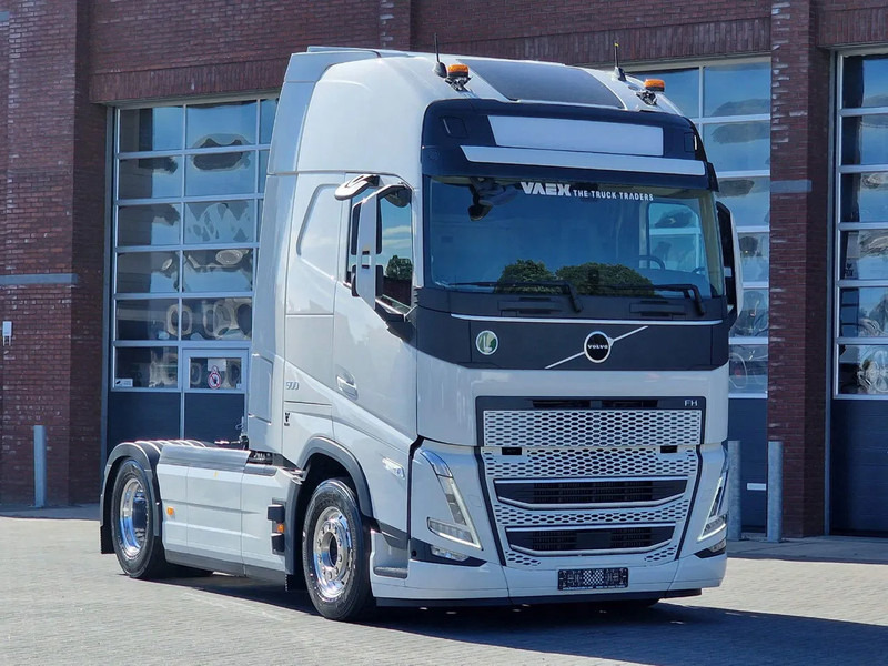 Volvo FH 13.500 Globetrotter XL 4x2 - NEW - Full spec - I parkcool - Full air - - Cabeza tractora: foto 1 Volvo FH 13.500 Globetrotter XL 4x2 - NEW - Full spec - I parkcool - Full air - - Cabeza tractora: foto 1