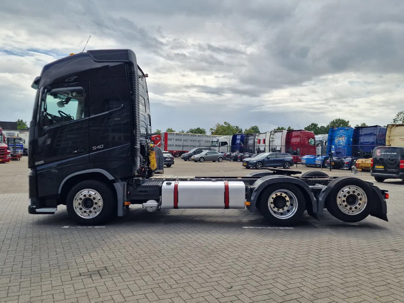 Volvo FH 13.540 Globetrotter 6x2 - Full air - VEB+ - Led - Cabeza tractora: foto 4 Volvo FH 13.540 Globetrotter 6x2 - Full air - VEB+ - Led - Cabeza tractora: foto 4