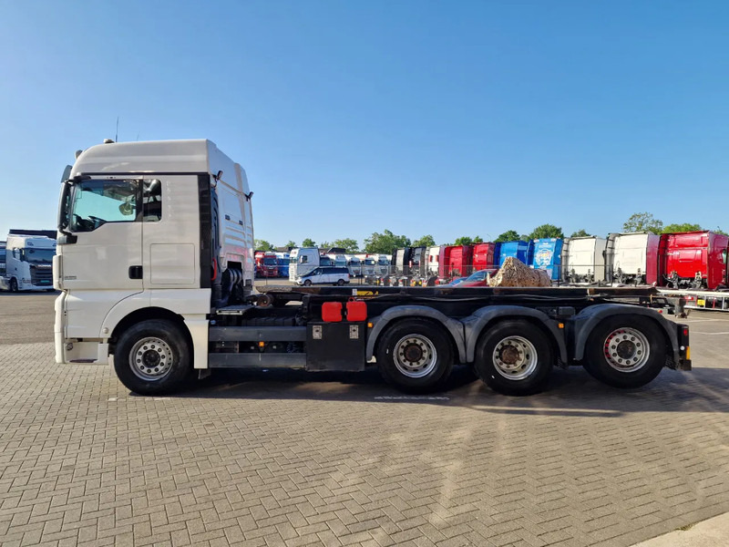 MAN TGX 32.560 8x4*4 - Cable system - Retarder - Euro 6 - Steering axle - - Camión con equipo de cable: foto 4 MAN TGX 32.560 8x4*4 - Cable system - Retarder - Euro 6 - Steering axle - - Camión con equipo de cable: foto 4