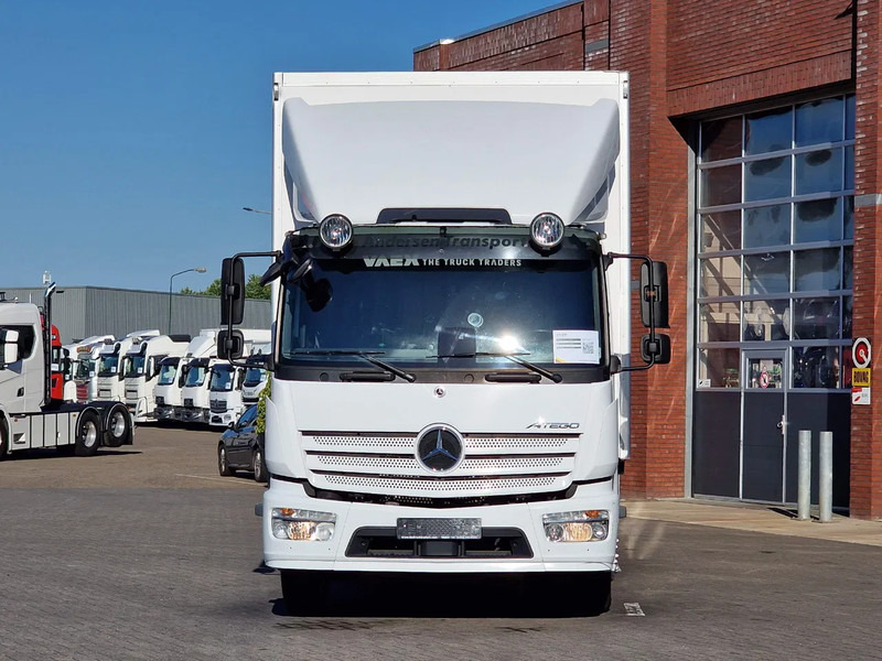 Mercedes-Benz Atego 1524 Box with sidedoors - Zepro loadlift - Full air - Euro 6 - Automatic - Camera system - Camión caja cerrada: foto 2 Mercedes-Benz Atego 1524 Box with sidedoors - Zepro loadlift - Full air - Euro 6 - Automatic - Camera system - Camión caja cerrada: foto 2