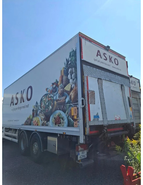 Scania G450 6x2 - Frigo Bi Temp Thermoking - Loadlift - Retarder - Full air - Camión frigorífico: foto 3 Scania G450 6x2 - Frigo Bi Temp Thermoking - Loadlift - Retarder - Full air - Camión frigorífico: foto 3