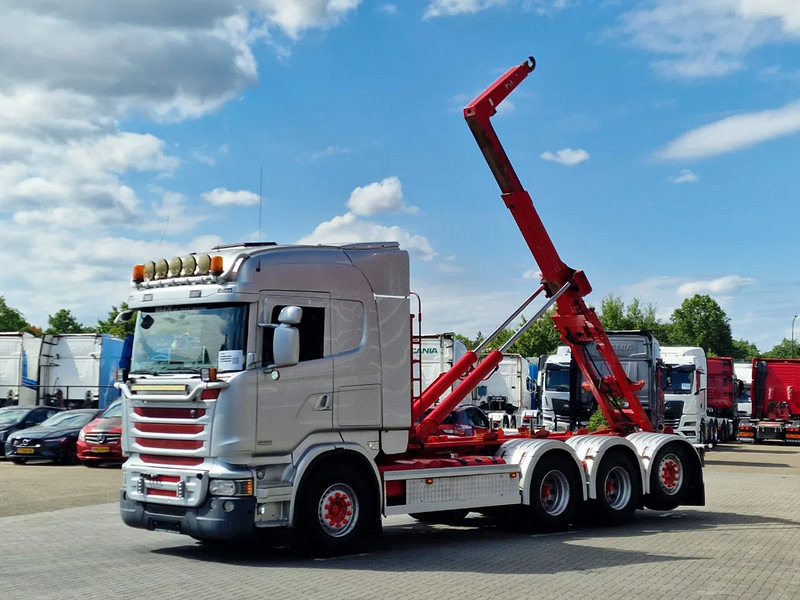 Scania R490 8x4*4 - HIAB XR24SL58 24T hooklift - Euro 6 - Full air - Steering axle - Camión multibasculante: foto 5 Scania R490 8x4*4 - HIAB XR24SL58 24T hooklift - Euro 6 - Full air - Steering axle - Camión multibasculante: foto 5