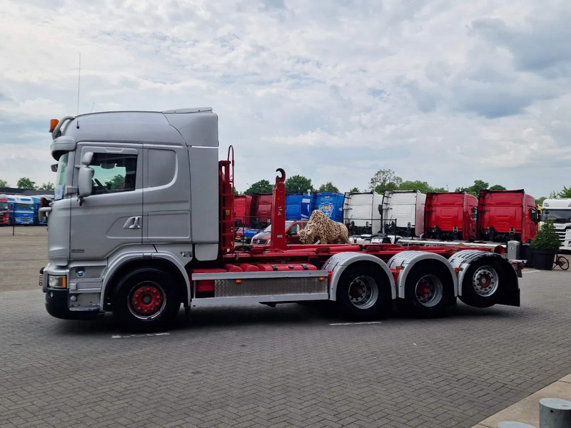 Scania R490 8x4*4 - HIAB XR24SL58 24T hooklift - Euro 6 - Full air - Steering axle - Camión multibasculante: foto 4 Scania R490 8x4*4 - HIAB XR24SL58 24T hooklift - Euro 6 - Full air - Steering axle - Camión multibasculante: foto 4