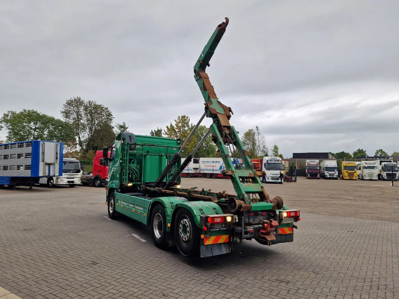 Volvo FH 13.440 6x2*4 - HIAB Hooklift 17T - Euro 5 - I shift - Steering axle - Camión multibasculante: foto 5 Volvo FH 13.440 6x2*4 - HIAB Hooklift 17T - Euro 5 - I shift - Steering axle - Camión multibasculante: foto 5