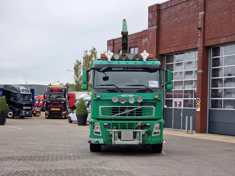 Volvo FH 13.440 6x2*4 - HIAB Hooklift 17T - Euro 5 - I shift - Steering axle - Camión multibasculante: foto 2 Volvo FH 13.440 6x2*4 - HIAB Hooklift 17T - Euro 5 - I shift - Steering axle - Camión multibasculante: foto 2