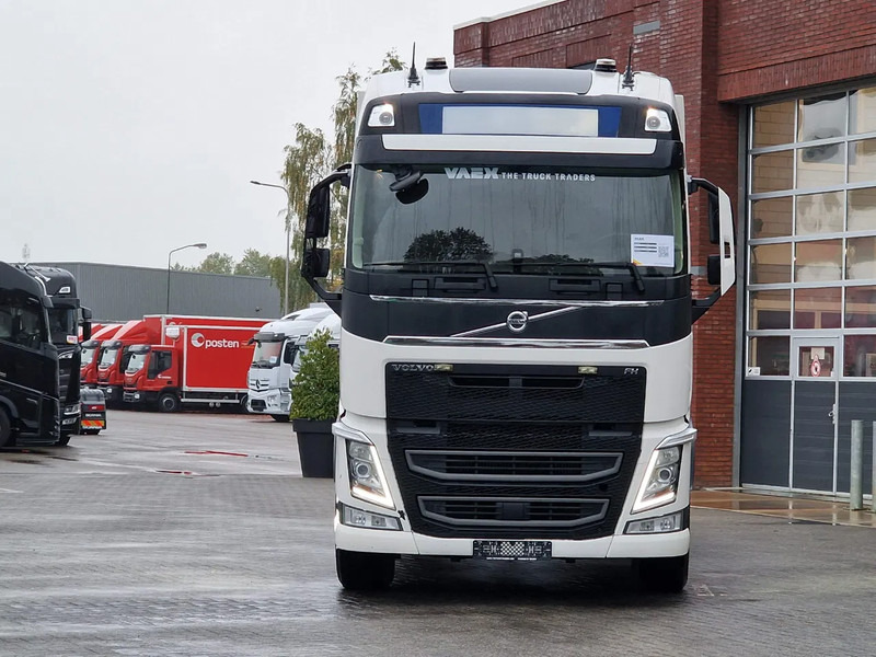 Volvo FH 13.500 Globetrotter 6x2 - I Save - PTO - 4.30 WB - Work Remote - Camión chasis: foto 2 Volvo FH 13.500 Globetrotter 6x2 - I Save - PTO - 4.30 WB - Work Remote - Camión chasis: foto 2