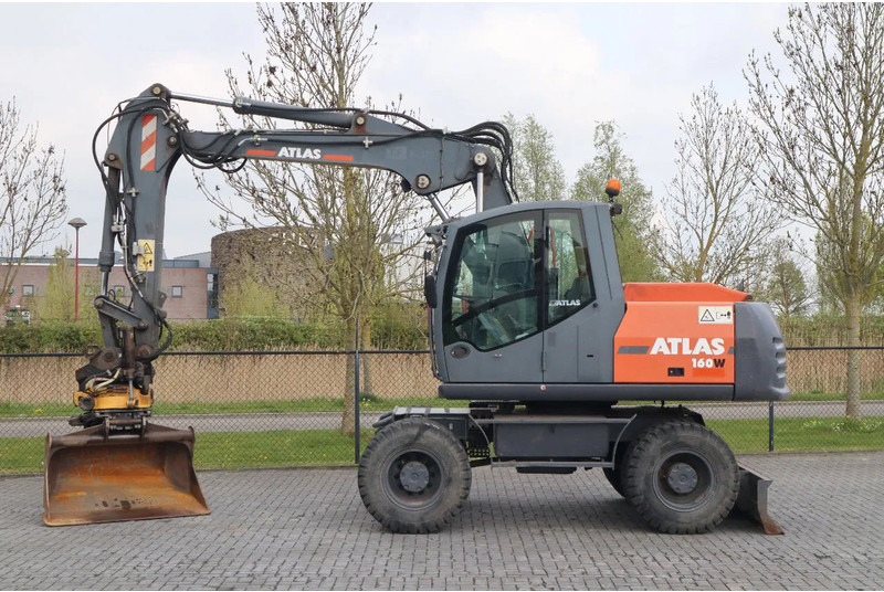 Atlas 160W | ROTOTILT | GRIPPER | BUCKET | DOZER BLADE - Excavadora de ruedas: foto 1 Atlas 160W | ROTOTILT | GRIPPER | BUCKET | DOZER BLADE - Excavadora de ruedas: foto 1