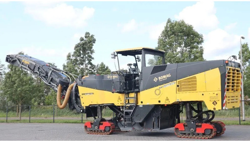 Bomag BM 2200/75 | COLD PLANER | NEW CONDITION! - Construcción de carreteras: foto 2 Bomag BM 2200/75 | COLD PLANER | NEW CONDITION! - Construcción de carreteras: foto 2