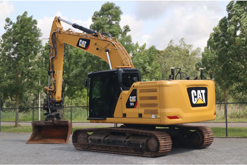 Caterpillar 323 07A | ROTOTILT | GPS NOVATRON | OILQUICK | FULL OPTION - Excavadora de cadenas: foto 3 Caterpillar 323 07A | ROTOTILT | GPS NOVATRON | OILQUICK | FULL OPTION - Excavadora de cadenas: foto 3