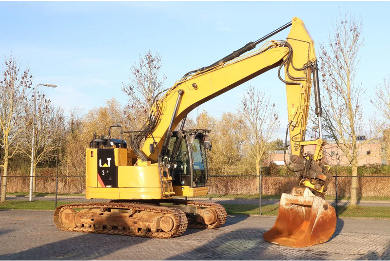 Caterpillar 325 F LCR | ROTOTILT | BUCKET | GPS PREPARED - Excavadora de cadenas: foto 5 Caterpillar 325 F LCR | ROTOTILT | BUCKET | GPS PREPARED - Excavadora de cadenas: foto 5