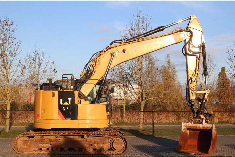 Caterpillar 325 F LCR | ROTOTILT | BUCKET | GPS PREPARED - Excavadora de cadenas: foto 4 Caterpillar 325 F LCR | ROTOTILT | BUCKET | GPS PREPARED - Excavadora de cadenas: foto 4