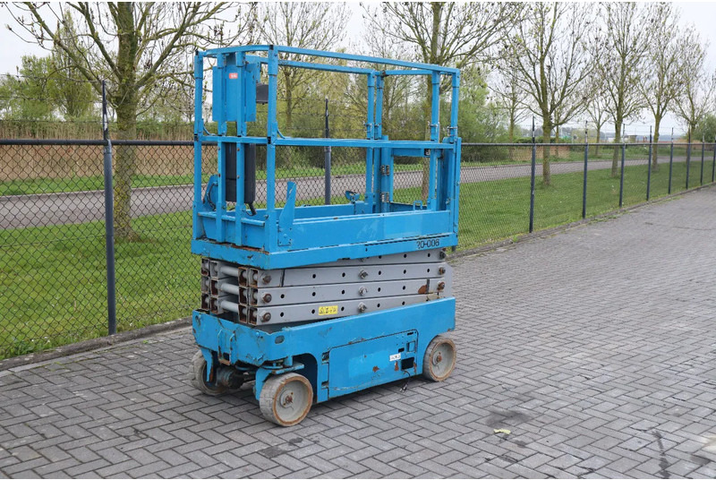 Genie GS-1932 | 7.8 METER | 227 KG - Plataforma de tijeras: foto 3 Genie GS-1932 | 7.8 METER | 227 KG - Plataforma de tijeras: foto 3