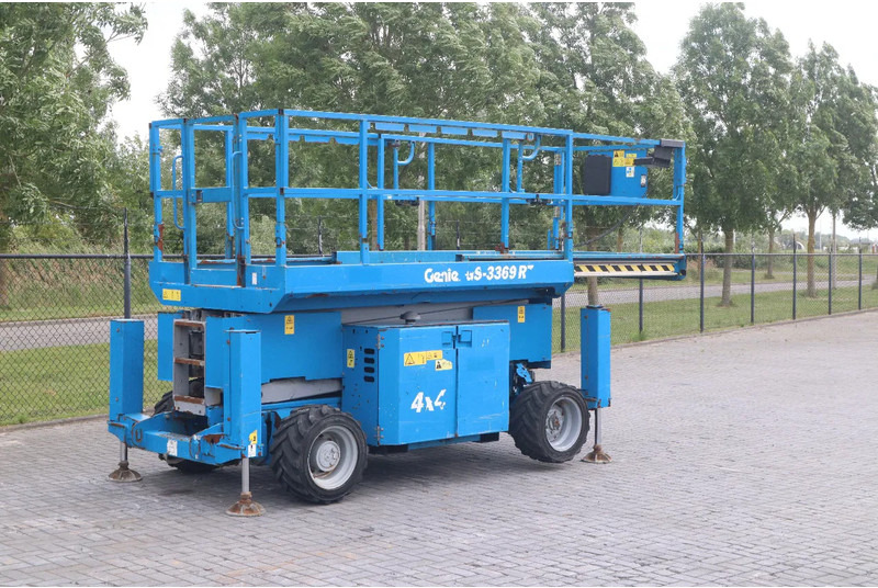 Genie GS-3369 RT | 12 METER | 454 kg - Plataforma de tijeras: foto 5 Genie GS-3369 RT | 12 METER | 454 kg - Plataforma de tijeras: foto 5