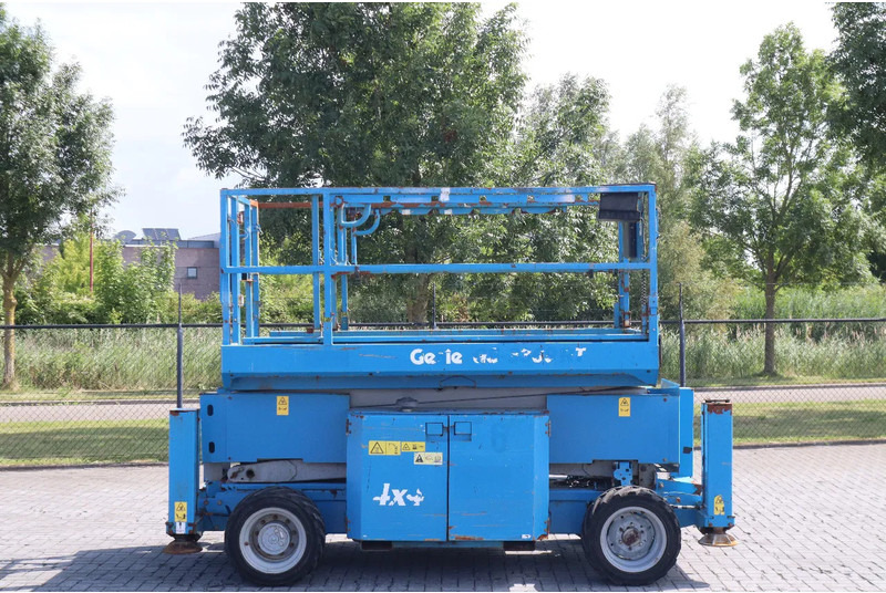 Genie GS-3369 RT | 12 METER | 454 kg - Plataforma de tijeras: foto 1 Genie GS-3369 RT | 12 METER | 454 kg - Plataforma de tijeras: foto 1