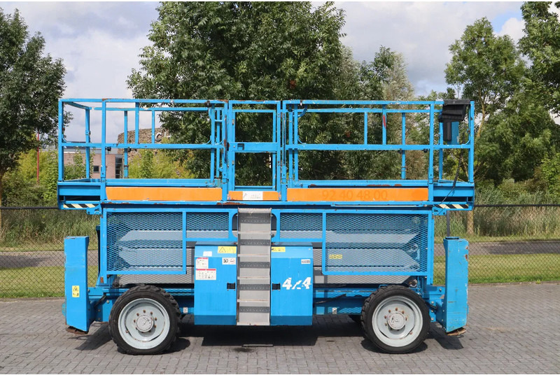 Genie GS-4390 RT | 15 METER | 680 KG - Plataforma de tijeras: foto 1 Genie GS-4390 RT | 15 METER | 680 KG - Plataforma de tijeras: foto 1