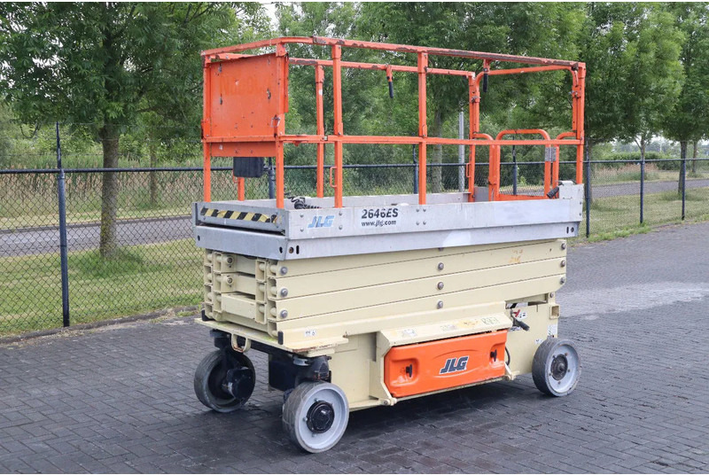 JLG 2646 ES | 10 METER | 450 KG - Plataforma de tijeras: foto 2 JLG 2646 ES | 10 METER | 450 KG - Plataforma de tijeras: foto 2