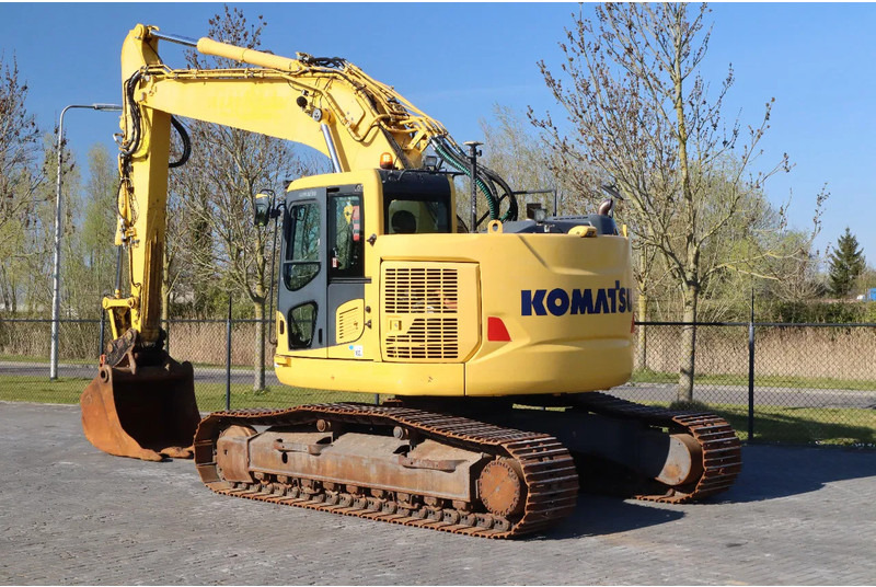 Komatsu PC228 USLC-10 | QUICK COUPLER | BUCKET | AIRCO - Excavadora de cadenas: foto 3 Komatsu PC228 USLC-10 | QUICK COUPLER | BUCKET | AIRCO - Excavadora de cadenas: foto 3