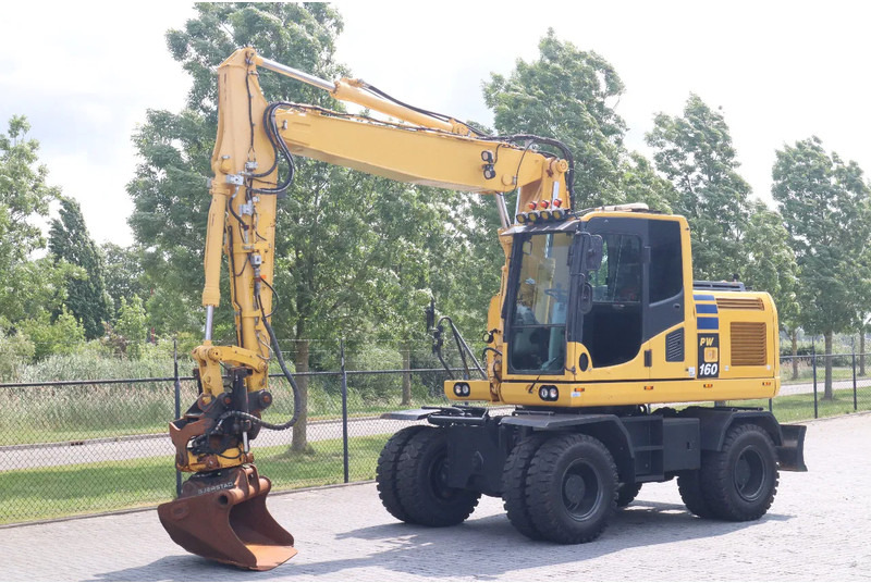 Komatsu PW 160-10 | ROTOTILT | NEW TIRES - Excavadora de ruedas: foto 2 Komatsu PW 160-10 | ROTOTILT | NEW TIRES - Excavadora de ruedas: foto 2