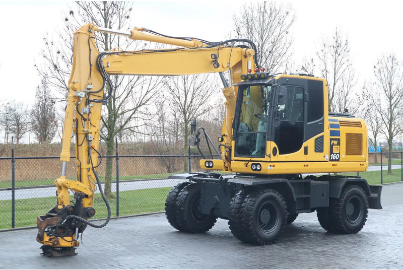 Komatsu PW 160-10 | ROTOTILT | NEW TIRES - Excavadora de ruedas: foto 2 Komatsu PW 160-10 | ROTOTILT | NEW TIRES - Excavadora de ruedas: foto 2