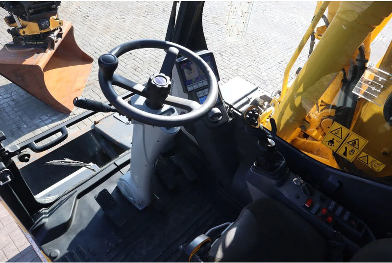 Excavadora de ruedas Komatsu PW160-11 | ENGCON TILTROTATOR | BUCKET | TRAILER HYDR.: foto 16