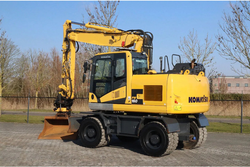 Komatsu PW160-11 | ENGCON TILTROTATOR | BUCKET | TRAILER HYDR. - Excavadora de ruedas: foto 3 Komatsu PW160-11 | ENGCON TILTROTATOR | BUCKET | TRAILER HYDR. - Excavadora de ruedas: foto 3