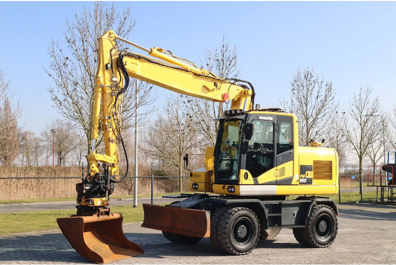 Komatsu PW160-11 | ENGCON TILTROTATOR | BUCKET | TRAILER HYDR. - Excavadora de ruedas: foto 2 Komatsu PW160-11 | ENGCON TILTROTATOR | BUCKET | TRAILER HYDR. - Excavadora de ruedas: foto 2