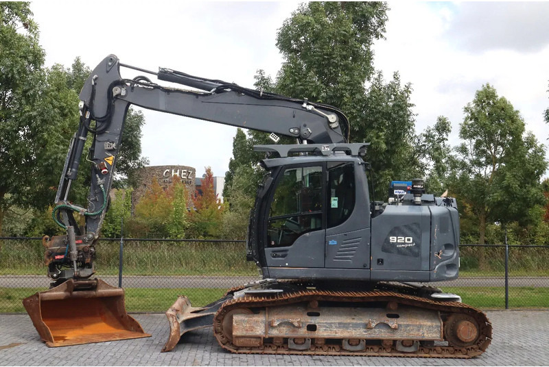 Liebherr R920 K LC COMPACT | BLADE | ROTOTILT | OILQUICK | MAGNET - Excavadora de cadenas: foto 1 Liebherr R920 K LC COMPACT | BLADE | ROTOTILT | OILQUICK | MAGNET - Excavadora de cadenas: foto 1
