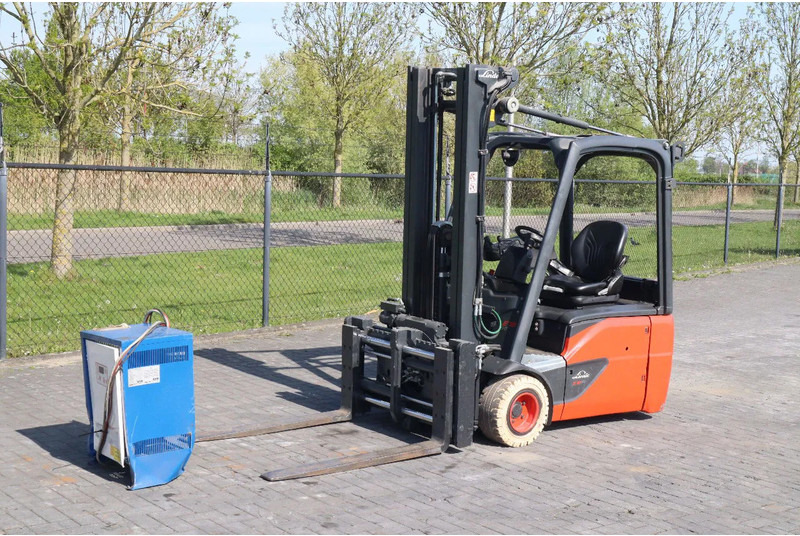 Linde E18 -02 | ROTATOR FORKS | SIDESHIFT - Carretilla elevadora eléctrica: foto 2 Linde E18 -02 | ROTATOR FORKS | SIDESHIFT - Carretilla elevadora eléctrica: foto 2