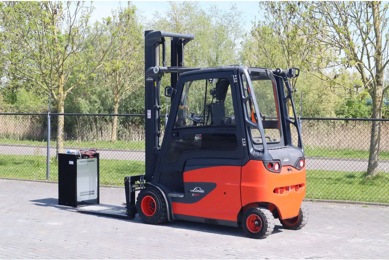 Linde E35 HL-01 | SIDESHIFT | POSITIONERS | LOW HOURS - Carretilla elevadora eléctrica: foto 3 Linde E35 HL-01 | SIDESHIFT | POSITIONERS | LOW HOURS - Carretilla elevadora eléctrica: foto 3