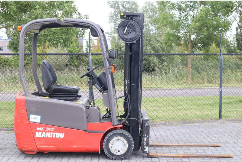 Manitou ME 318 | SIDESHIFT | FORK SPREADERS | TRIPLEX - Carretilla elevadora eléctrica: foto 4 Manitou ME 318 | SIDESHIFT | FORK SPREADERS | TRIPLEX - Carretilla elevadora eléctrica: foto 4