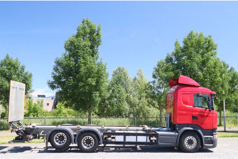 Scania R580 V8 | 6X2 | BDF | RETARDER | TAILLIFT | EURO 6 - Camión chasis: foto 4 Scania R580 V8 | 6X2 | BDF | RETARDER | TAILLIFT | EURO 6 - Camión chasis: foto 4
