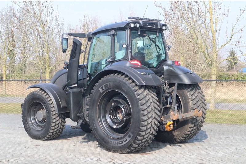 Valtra T234 D UNLIMITED | FRONT PTO | 53 KM/H | FULL OPTION - Tractor: foto 3 Valtra T234 D UNLIMITED | FRONT PTO | 53 KM/H | FULL OPTION - Tractor: foto 3