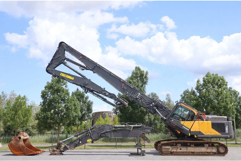 Volvo EC380EHR | EC380E HR | 23M BOOM | OILQUICK | MAGNET | DEMOLITION - Excavadora de cadenas: foto 1 Volvo EC380EHR | EC380E HR | 23M BOOM | OILQUICK | MAGNET | DEMOLITION - Excavadora de cadenas: foto 1