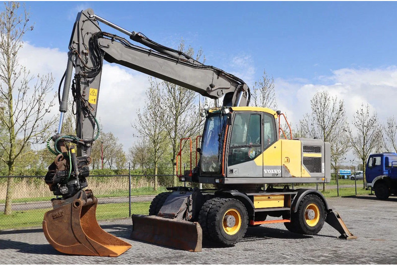 Volvo EW 220 E | TILTROTATOR | BUCKET | 2-PIECE | BSS - Excavadora de ruedas: foto 2 Volvo EW 220 E | TILTROTATOR | BUCKET | 2-PIECE | BSS - Excavadora de ruedas: foto 2