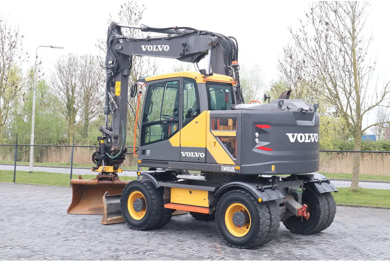 Volvo EWR 150 E | ROTOTILT | BUCKET | TRAILER HYDR - Excavadora de ruedas: foto 3 Volvo EWR 150 E | ROTOTILT | BUCKET | TRAILER HYDR - Excavadora de ruedas: foto 3
