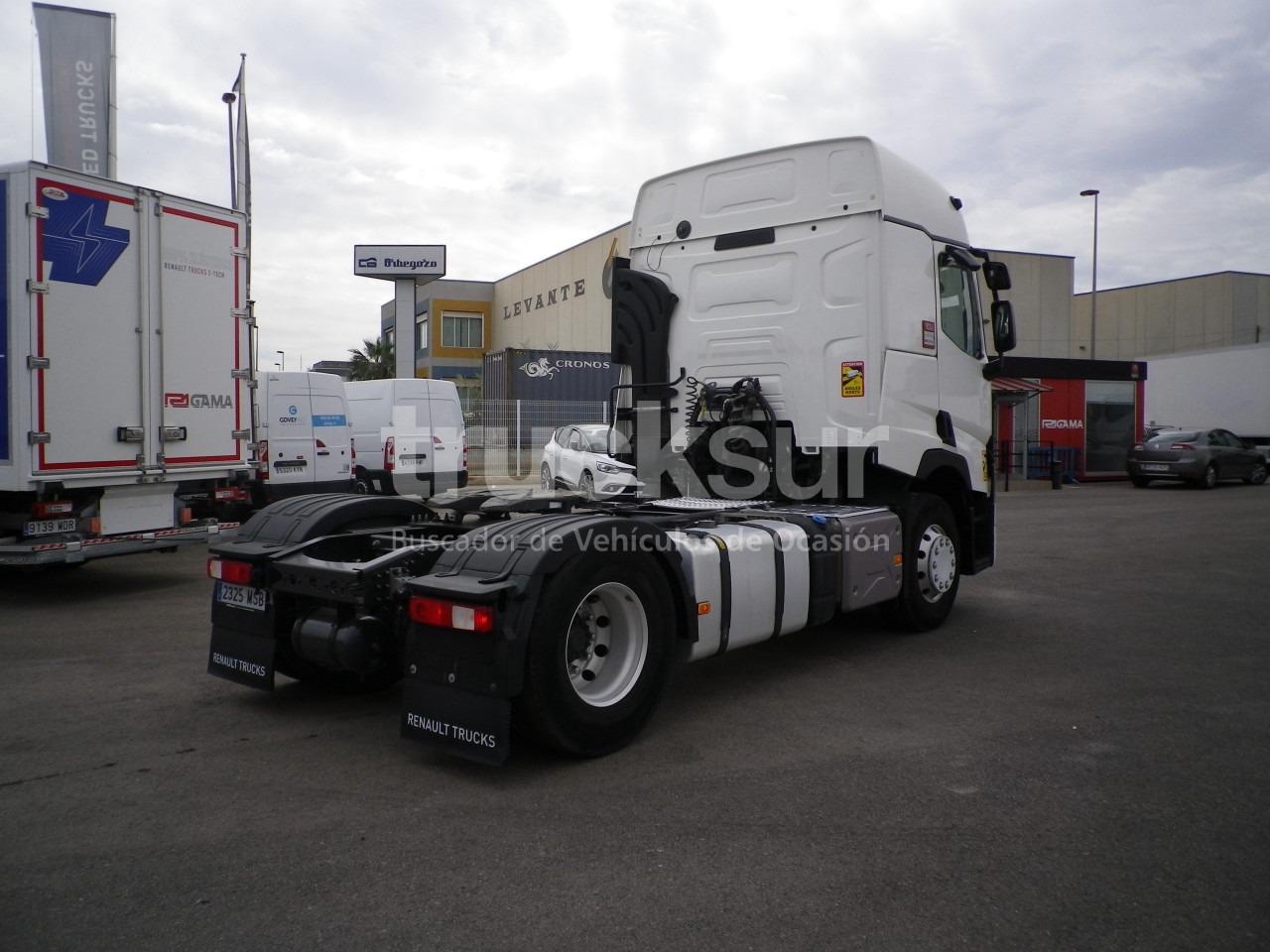 RENAULT T440 SLEEPER CAB - Cabeza tractora: foto 4 RENAULT T440 SLEEPER CAB - Cabeza tractora: foto 4