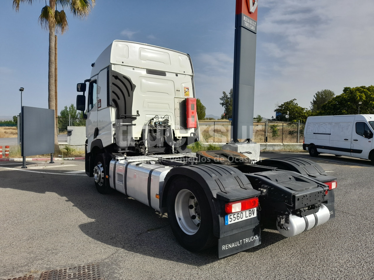 RENAULT T480 SLEEPER CAB - Cabeza tractora: foto 4 RENAULT T480 SLEEPER CAB - Cabeza tractora: foto 4
