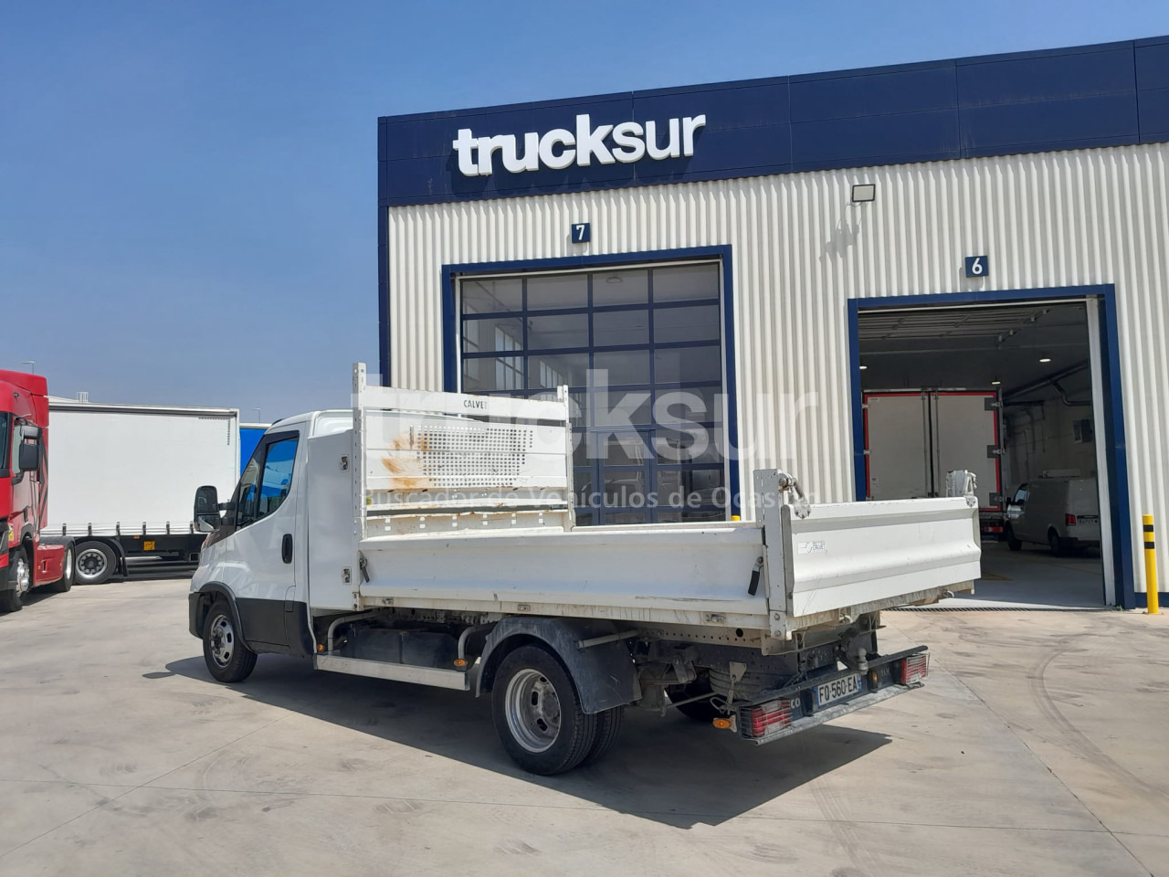 IVECO 35C14 - Remolque volquete: foto 4 IVECO 35C14 - Remolque volquete: foto 4
