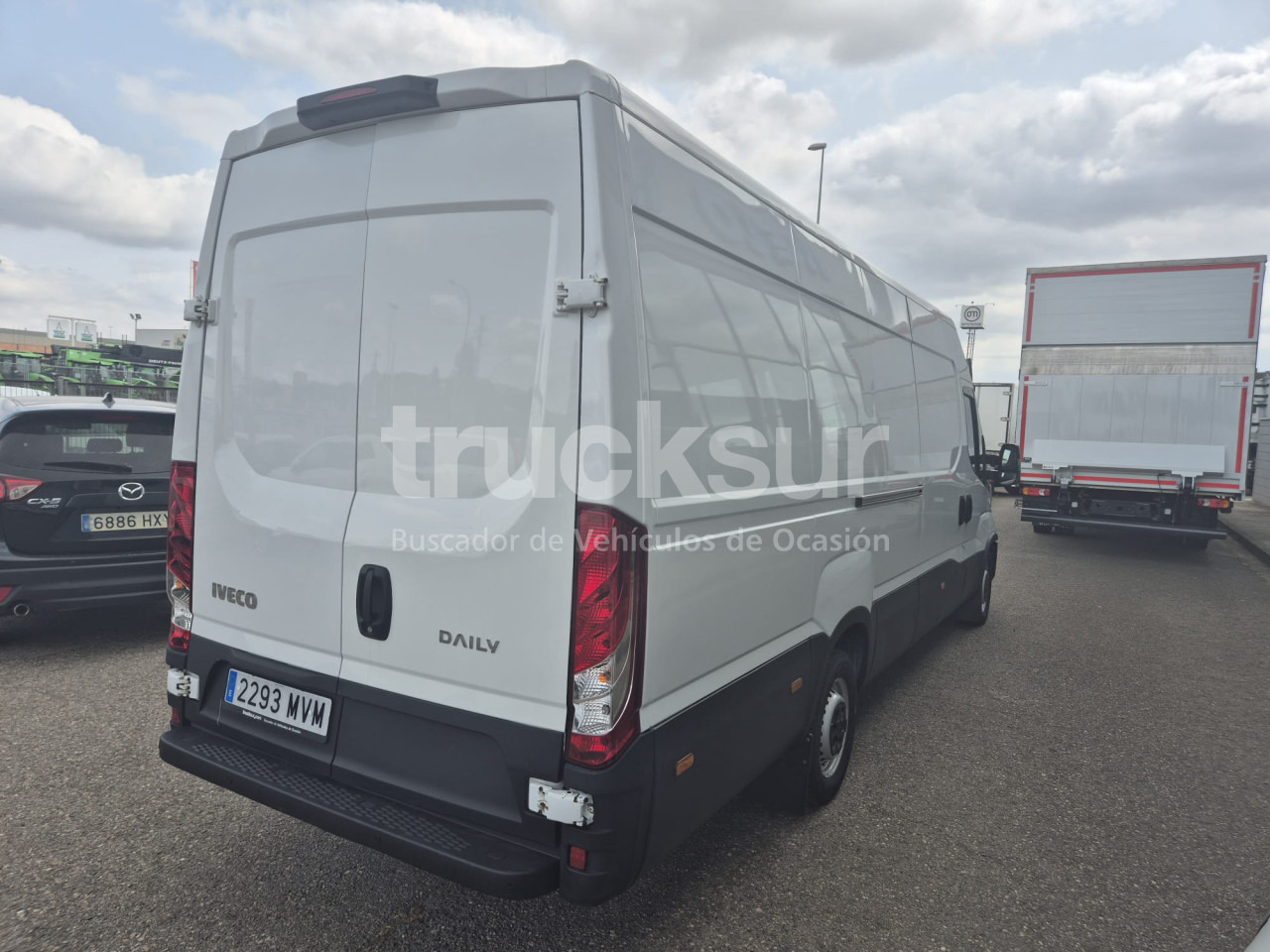 IVECO DAILY 35S16 F 16M3 - Furgoneta caja cerrada: foto 4 IVECO DAILY 35S16 F 16M3 - Furgoneta caja cerrada: foto 4