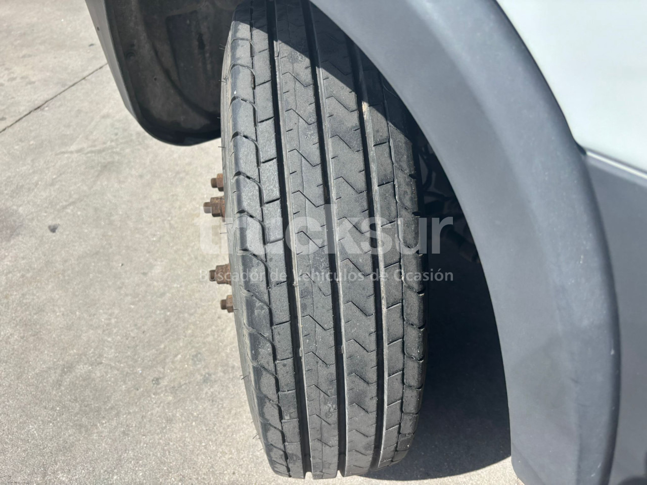 Camión caja cerrada IVECO DAILY 70C18: foto 17 Camión caja cerrada IVECO DAILY 70C18: foto 17