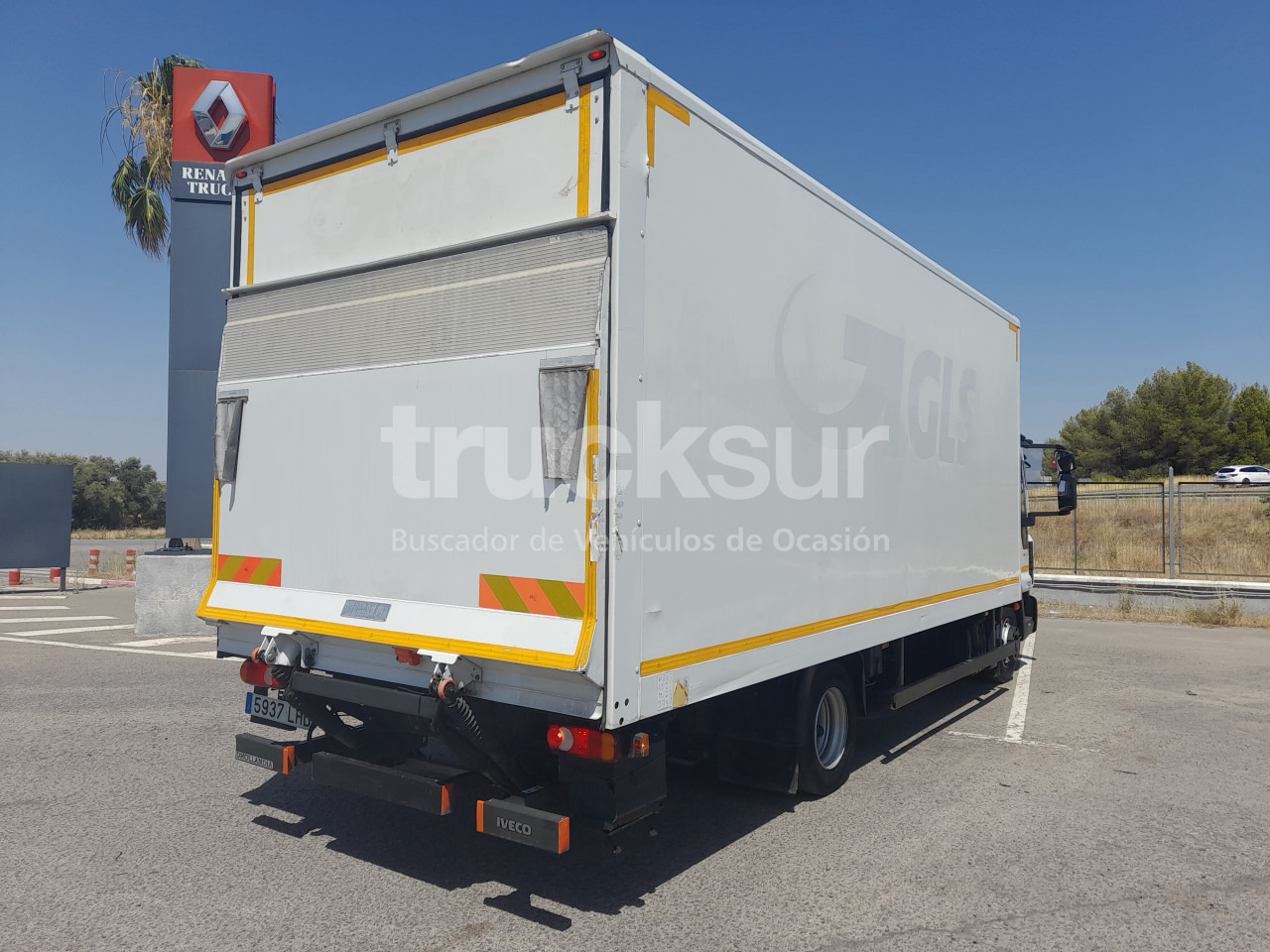 IVECO EUROCARGO 210.75 P/E - Camión caja cerrada: foto 4 IVECO EUROCARGO 210.75 P/E - Camión caja cerrada: foto 4